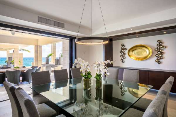 0cc118c0-5f0f-468f-8c03-8340bd6ad7b9