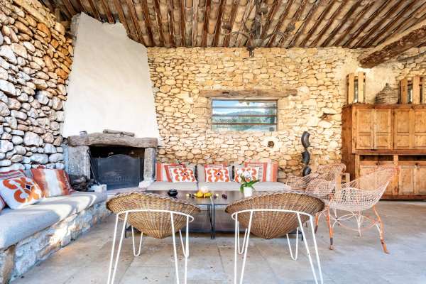 7e06b419-fc6d-4c47-9b4c-bc965971c04b