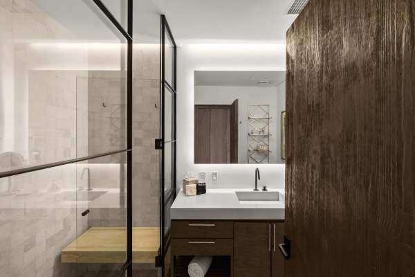 e61d4c60-3acb-41f6-99c4-b9555727f103