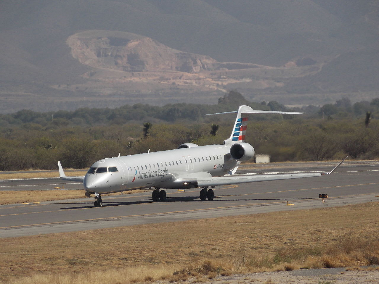 American Airlines Bombardier CRJ-900ER - oneworld virtual