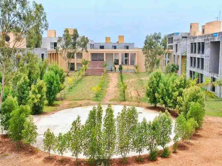 GIDC Degree Engineering College  - [GDEC]