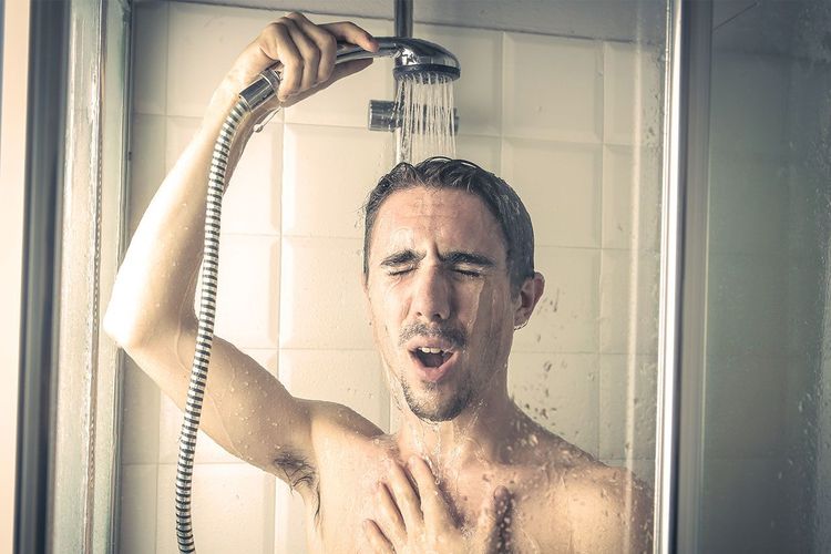 People Who Take Cold Showers Take Fewer Sick Days, Study Finds