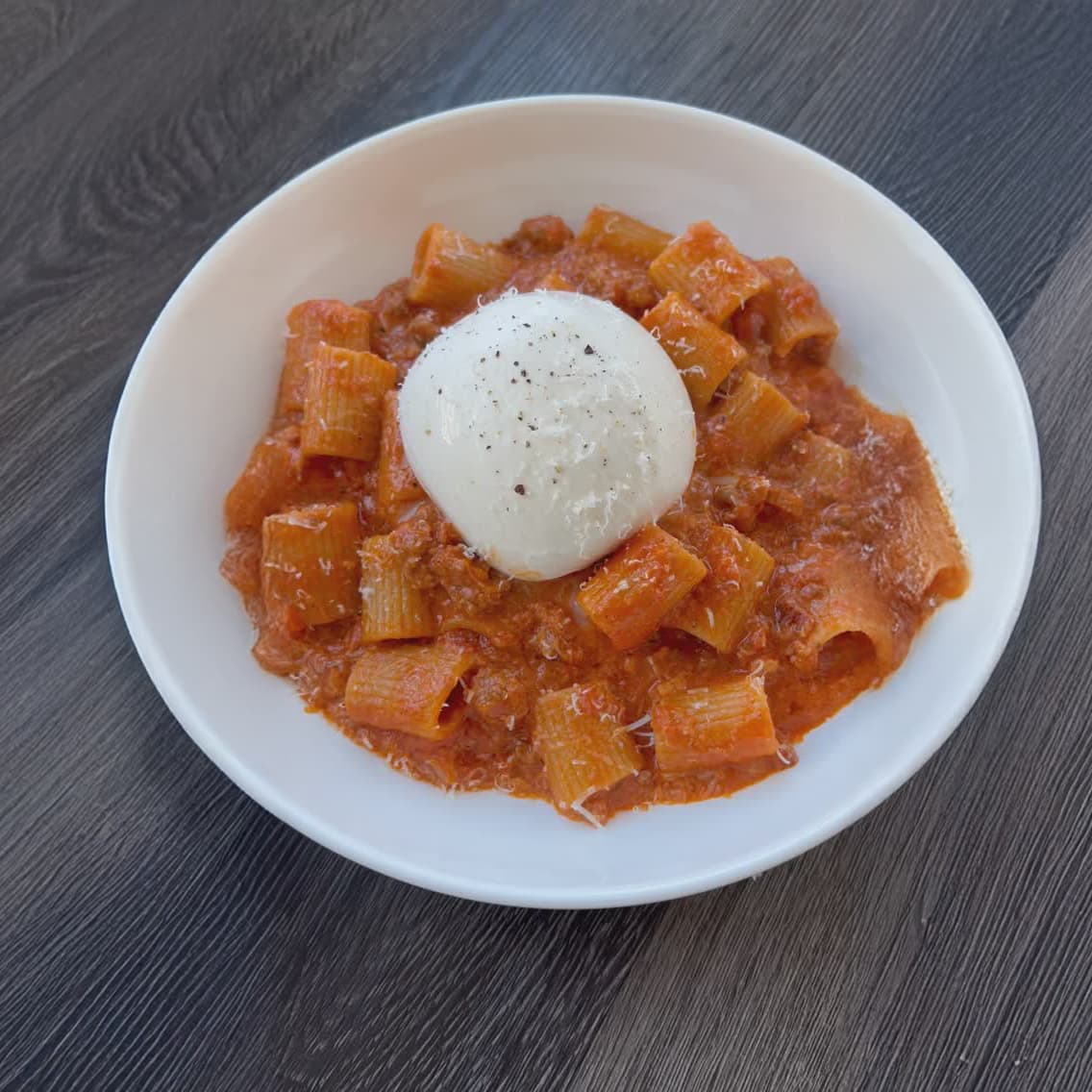 Bolognese with Burrata