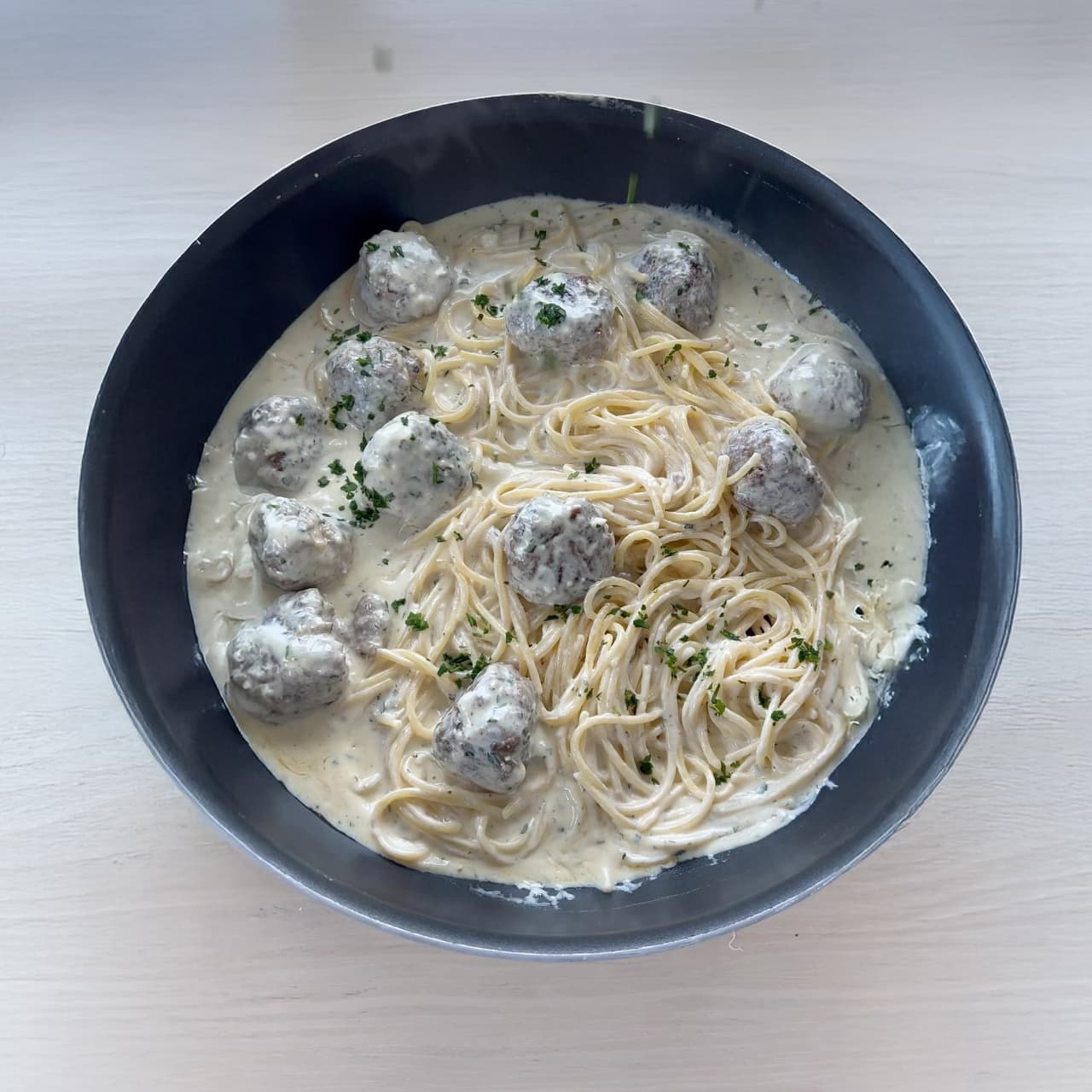 Alfredo Spaghetti with Meatballs