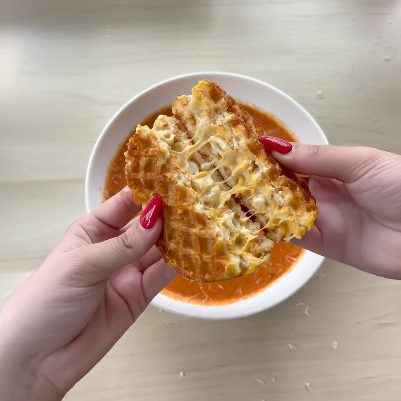 Mac & Cheese Grilled Cheese with Tomato Soup