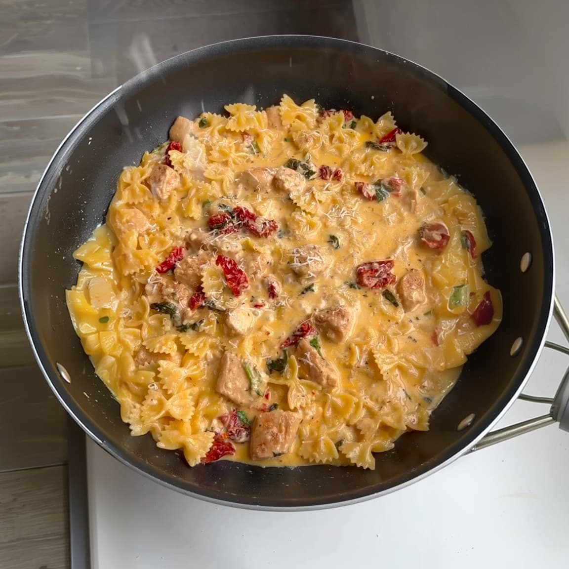 Tuscan Chicken Pasta