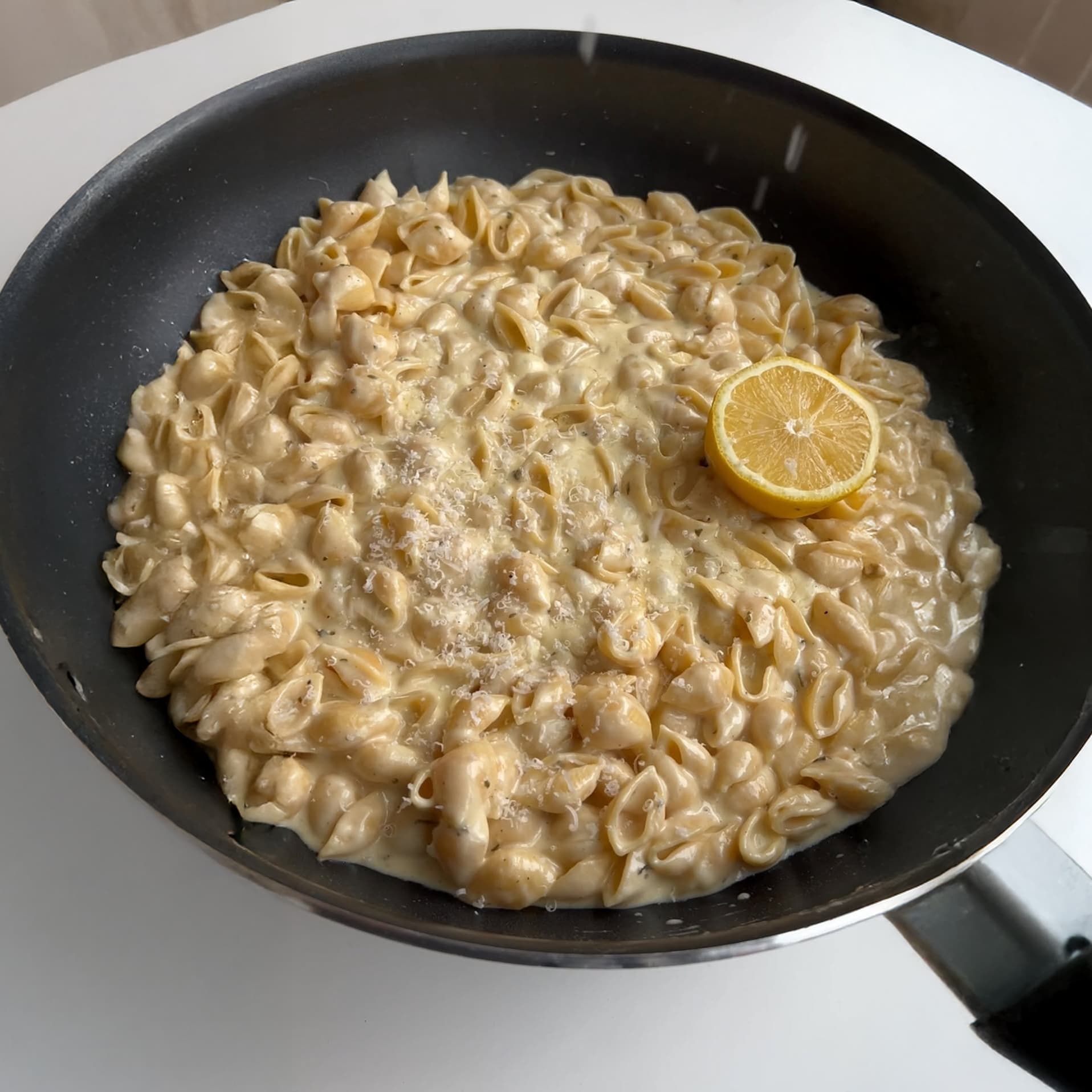 Creamy Lemon Shells Pasta