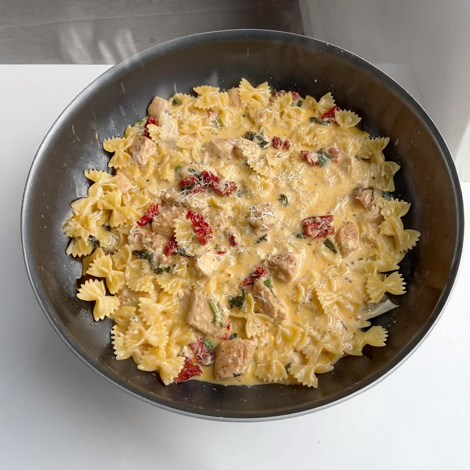 Tuscan Chicken Pasta