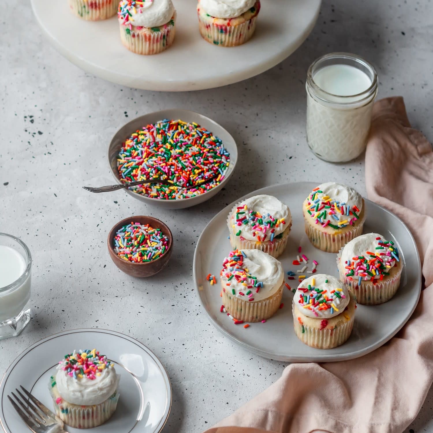 Funfetti Cupcakes With Marshmallow Buttercream