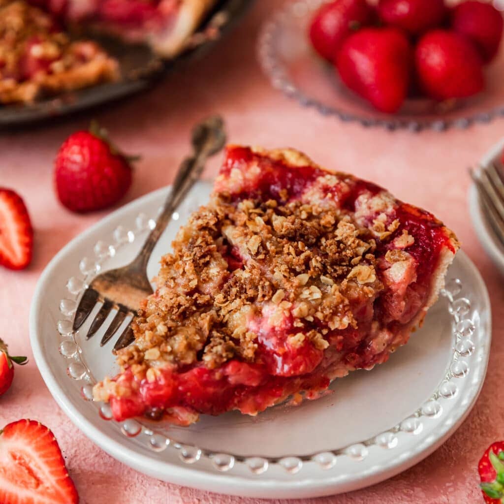 Brown Butter Strawberry Crumble Pie