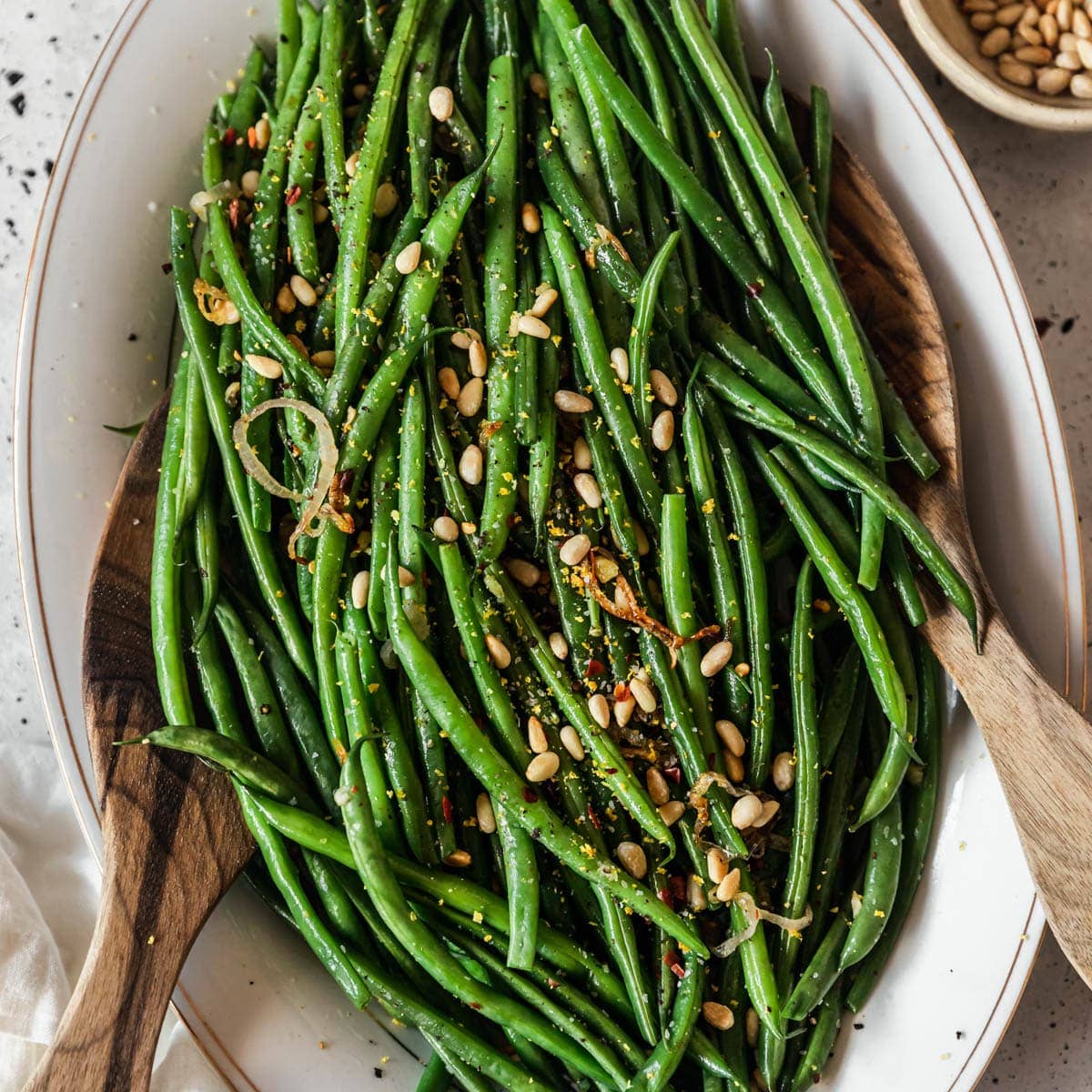 Lemony Green Beans With Pine Nuts & Garlic