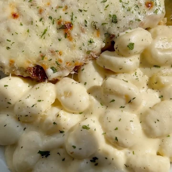 Alfredo Chicken Parm Pasta