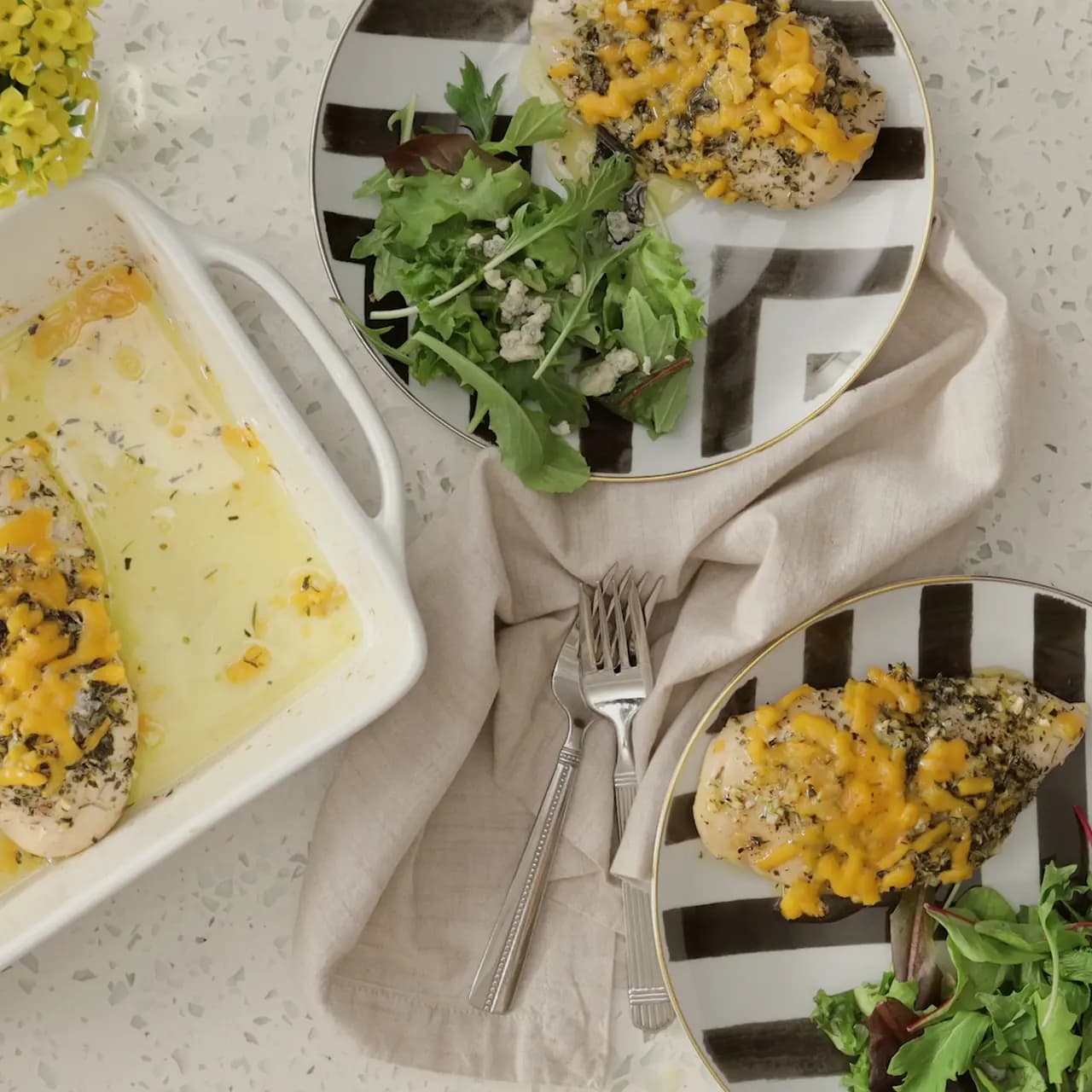 Garlic-Butter Baked Chicken Breasts with Cheese