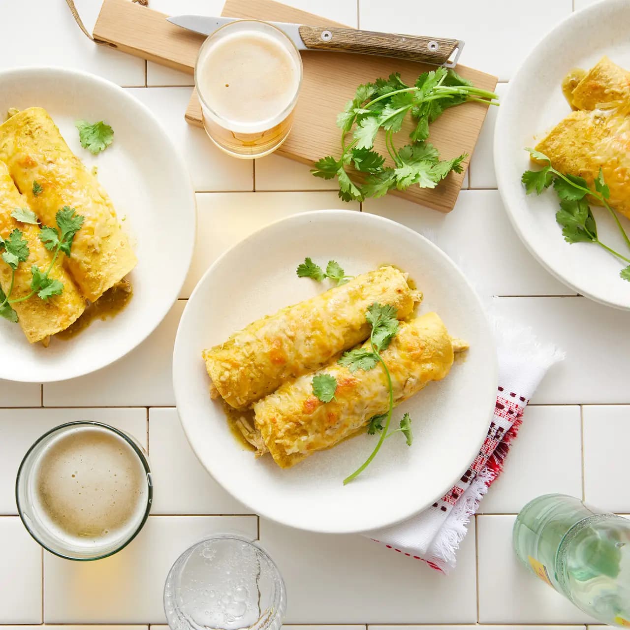 Easy Chicken Enchiladas Verdes