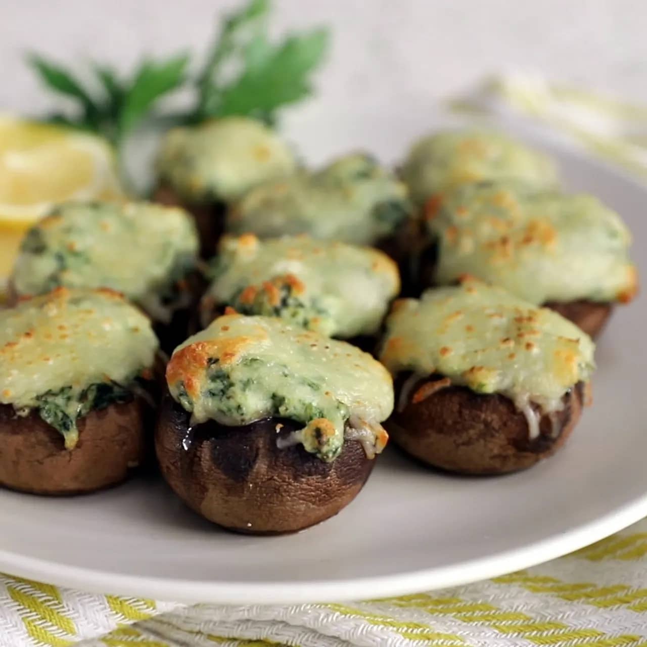 Creamy Spinach Stuffed Mushrooms