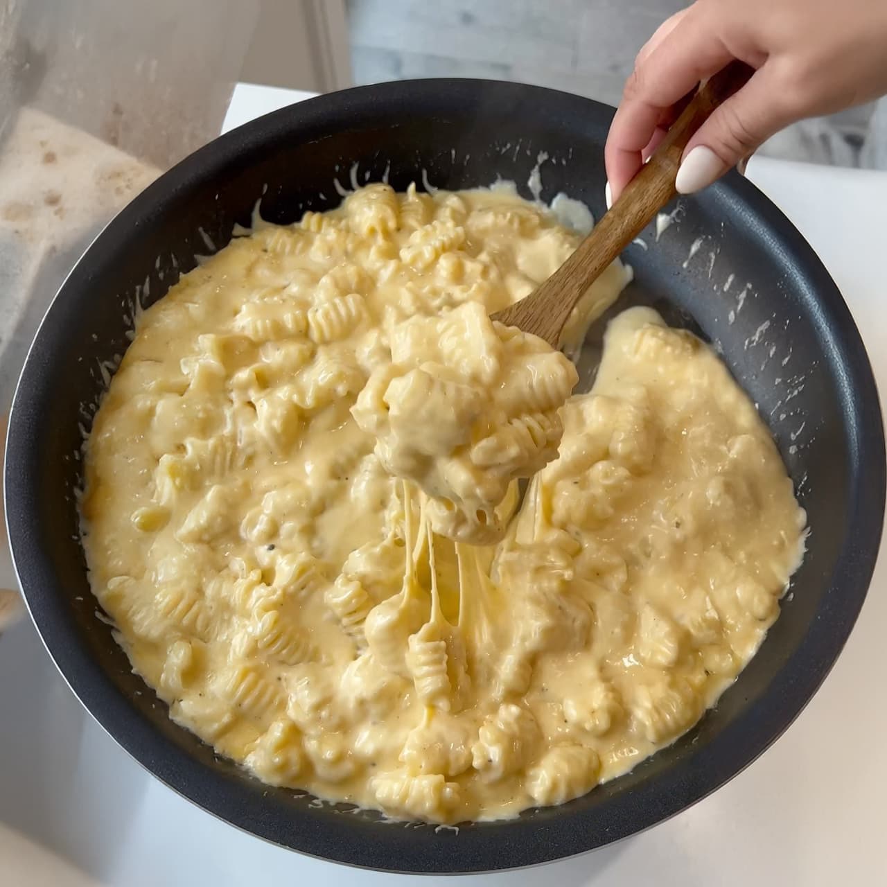 Cheesy Baked Pink Macaroni