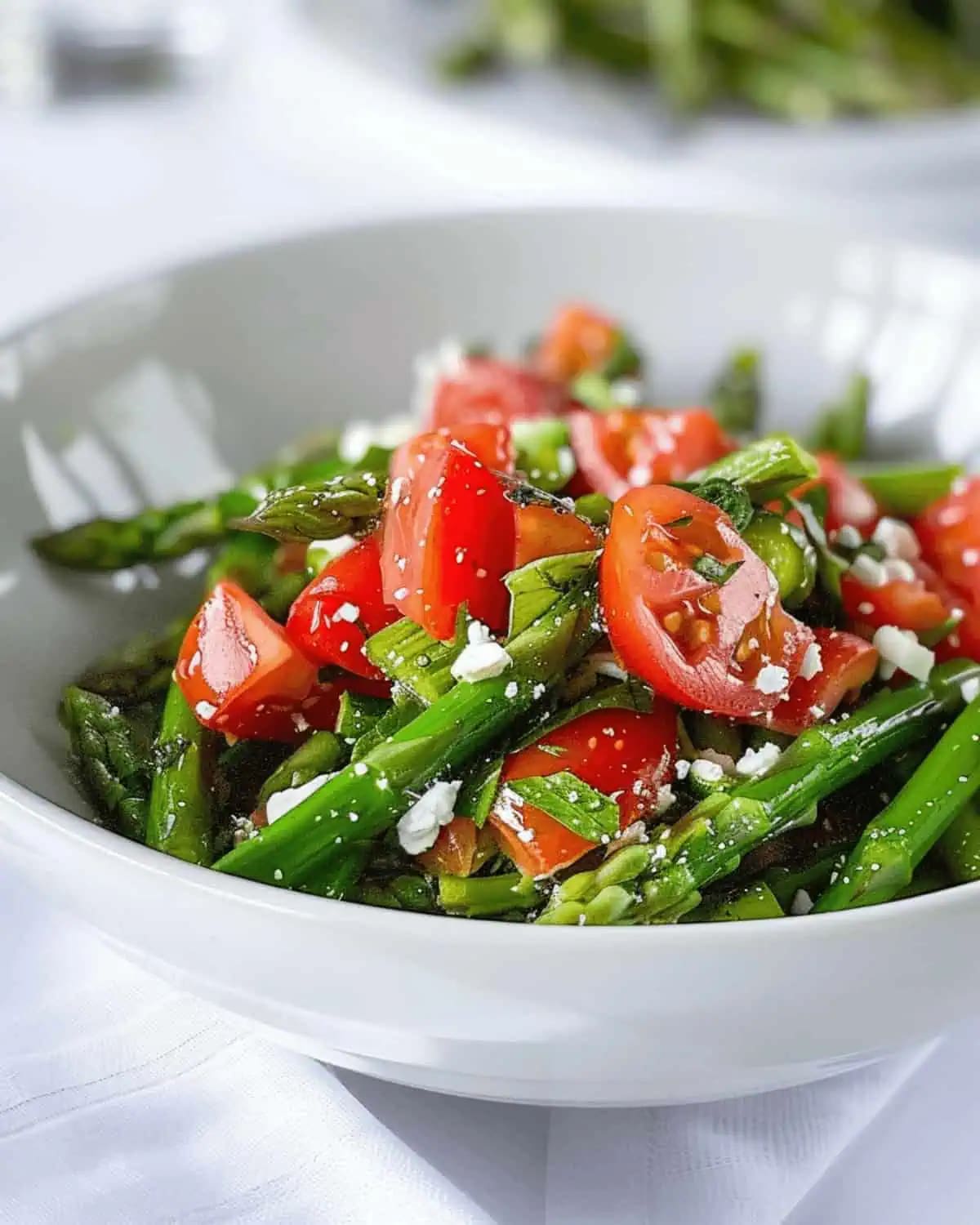 Cold Asparagus Salad with Tomatoes