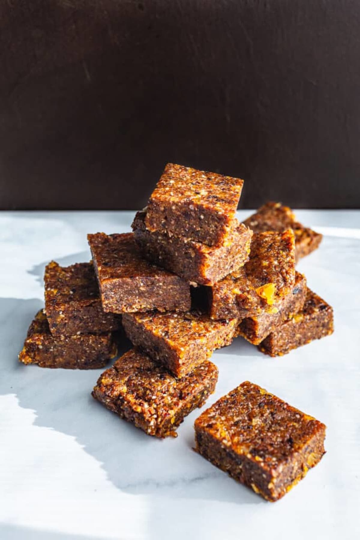 Apricot Almond Snack Bars (No-Bake & Healthy!)