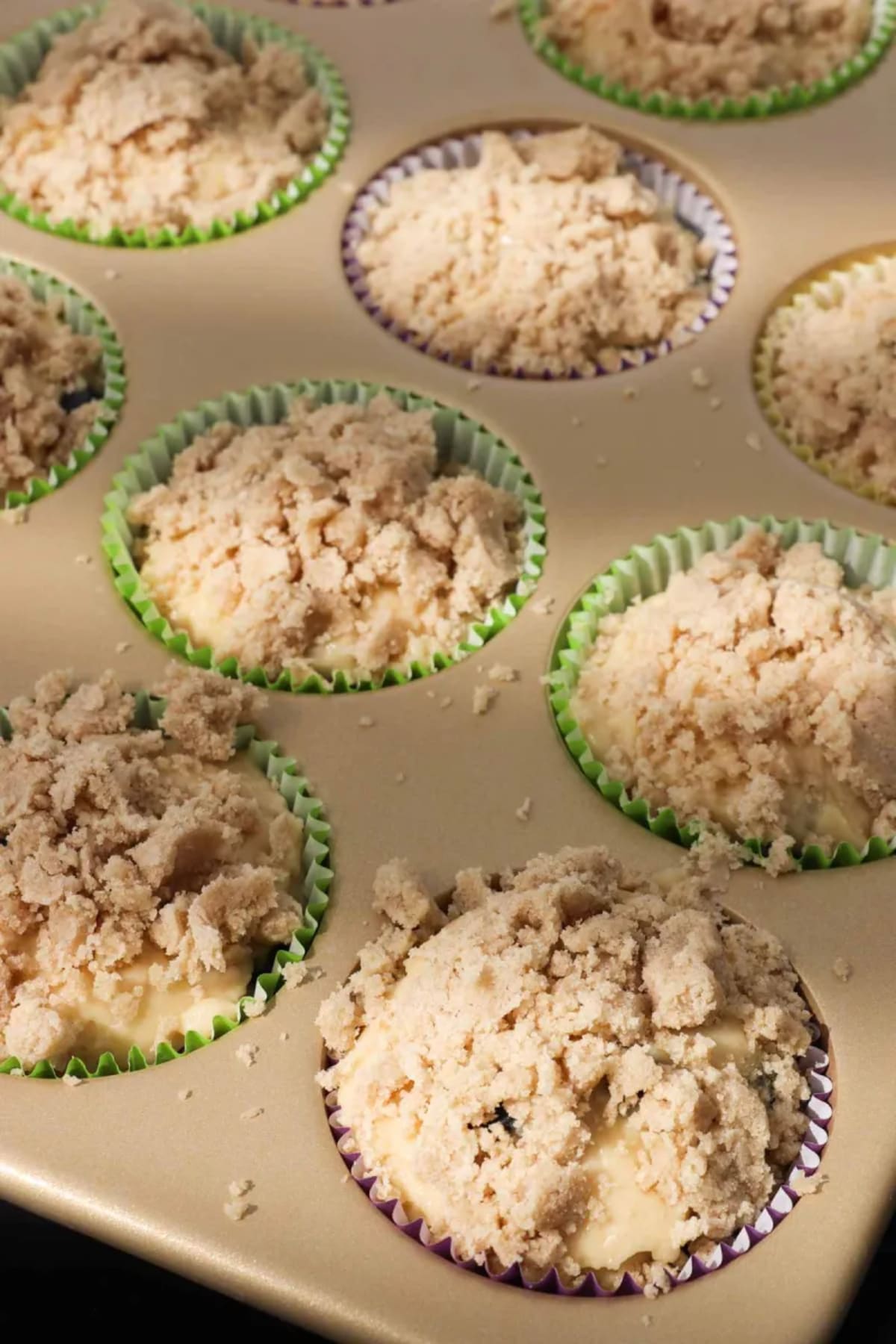 Blueberry Muffins with Crumb Topping