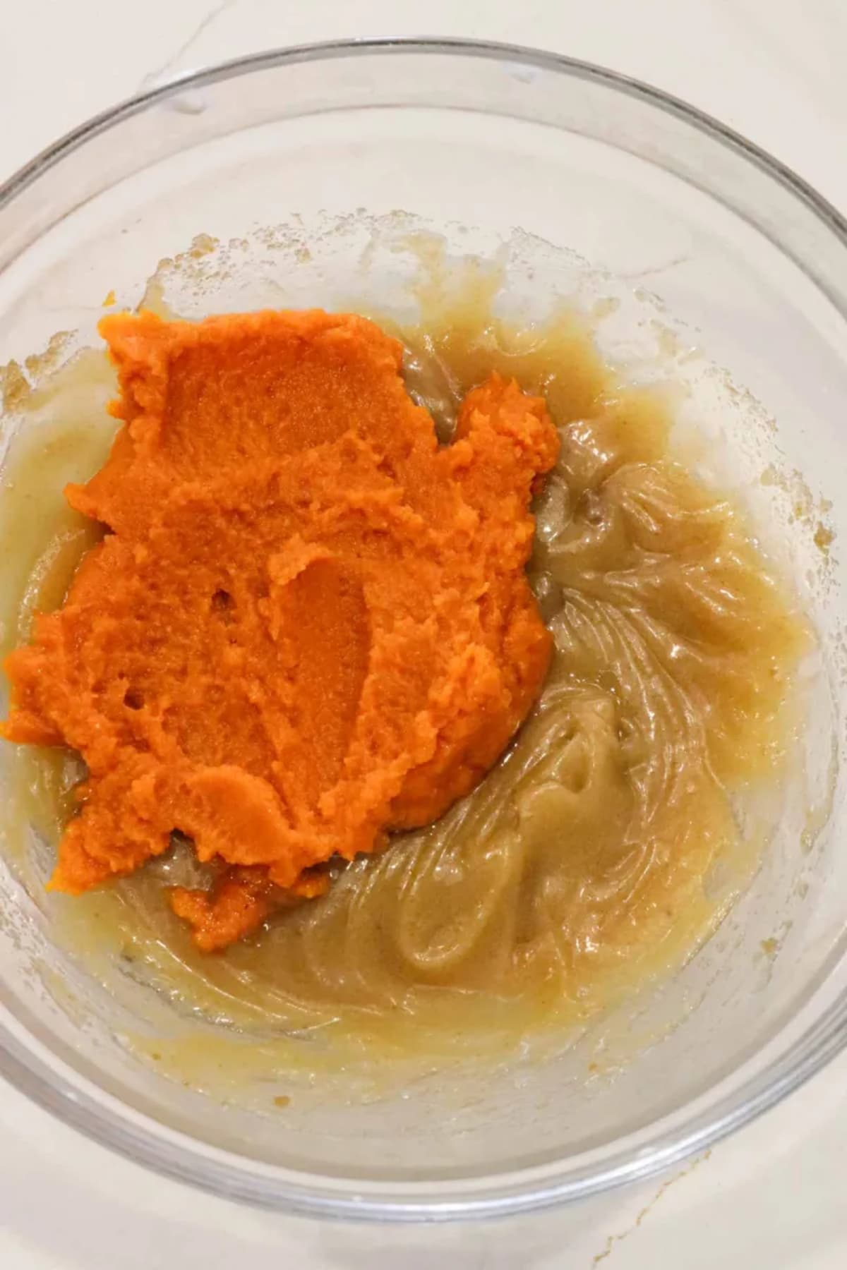 Pumpkin Cupcakes with Cinnamon Cream Cheese Frosting