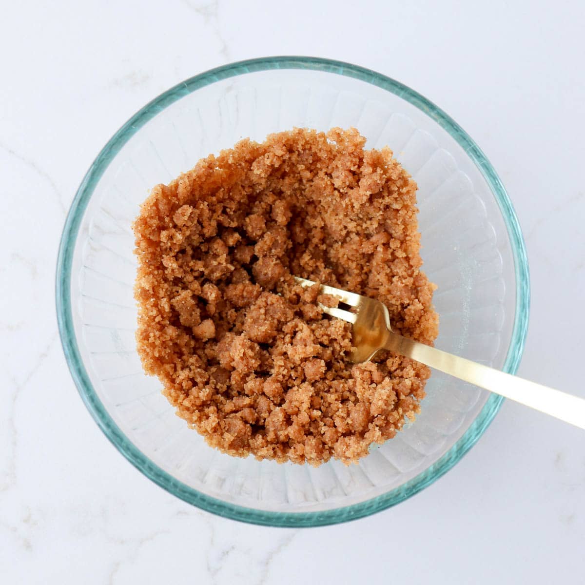 Strawberry Rhubarb Muffins with Streusel Topping