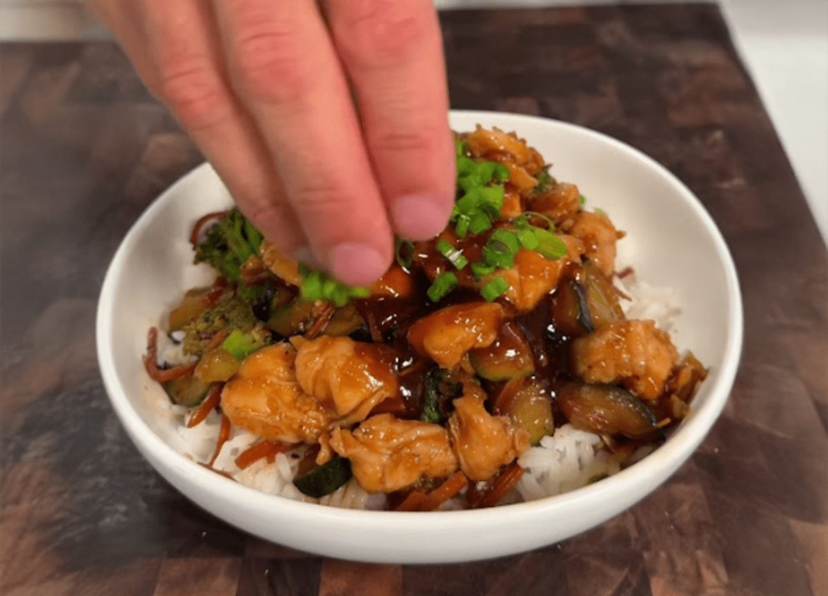 High Protein Spicy Honey Garlic Chicken Bowl