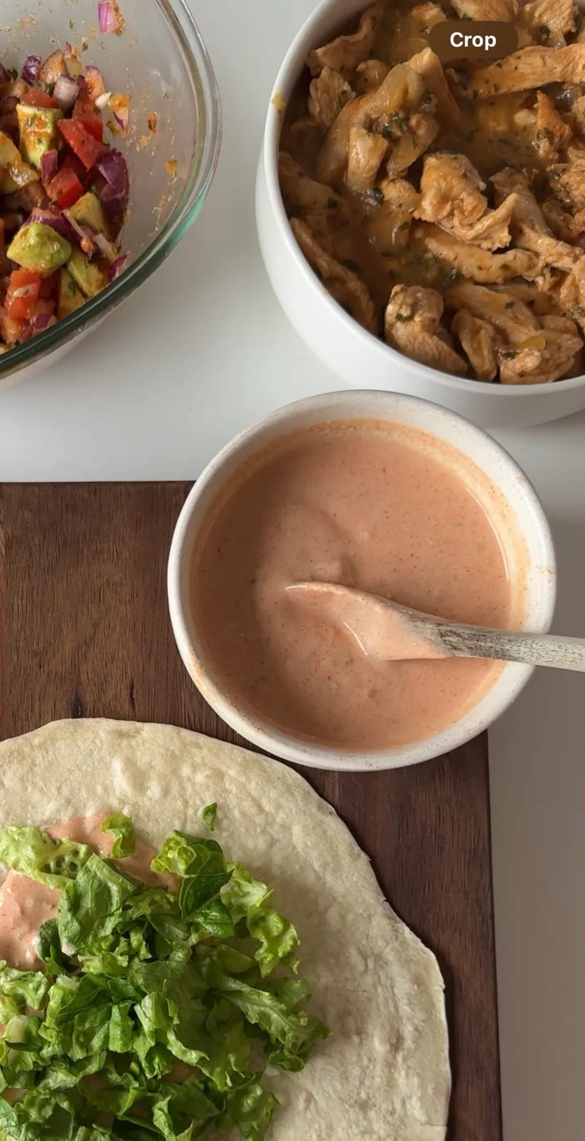 Chicken Wraps with Creamy Yogurt Sauce