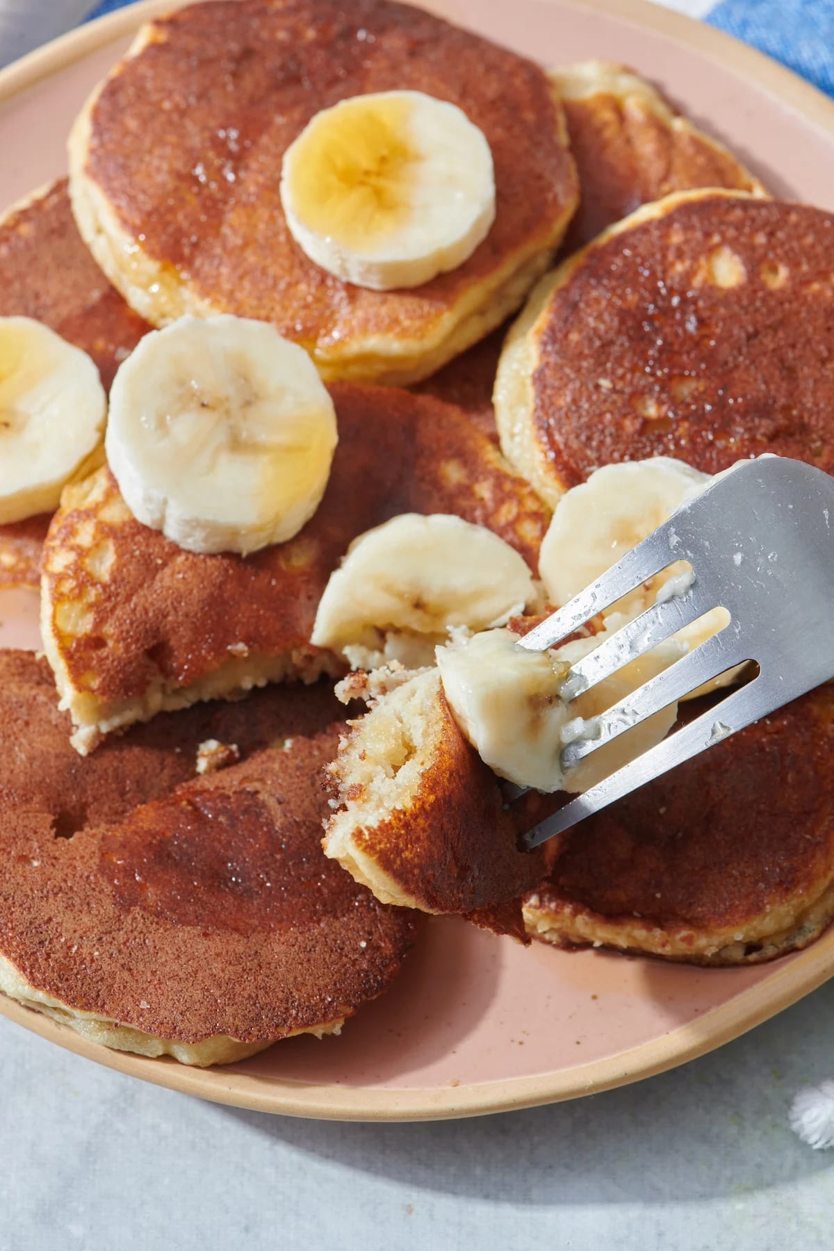 Almond Flour Banana Pancakes 