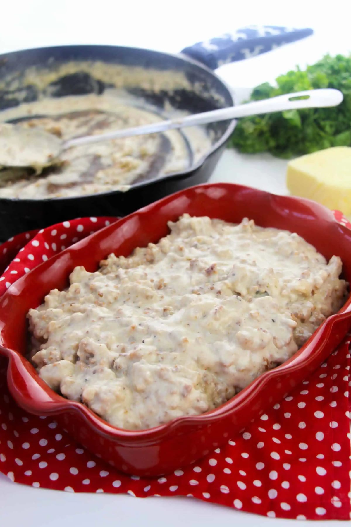 Homemade Country Gravy with Sausage