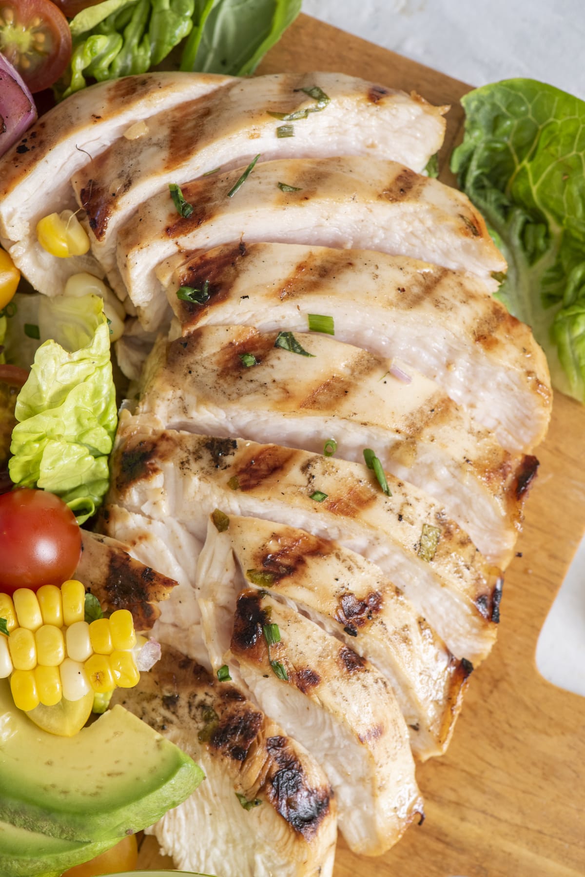 Grilled Chicken, Vegetable and Avocado Salad