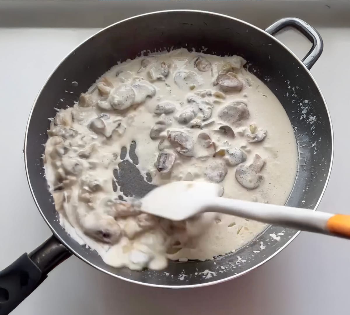 Truffle Mushroom Cream Pasta