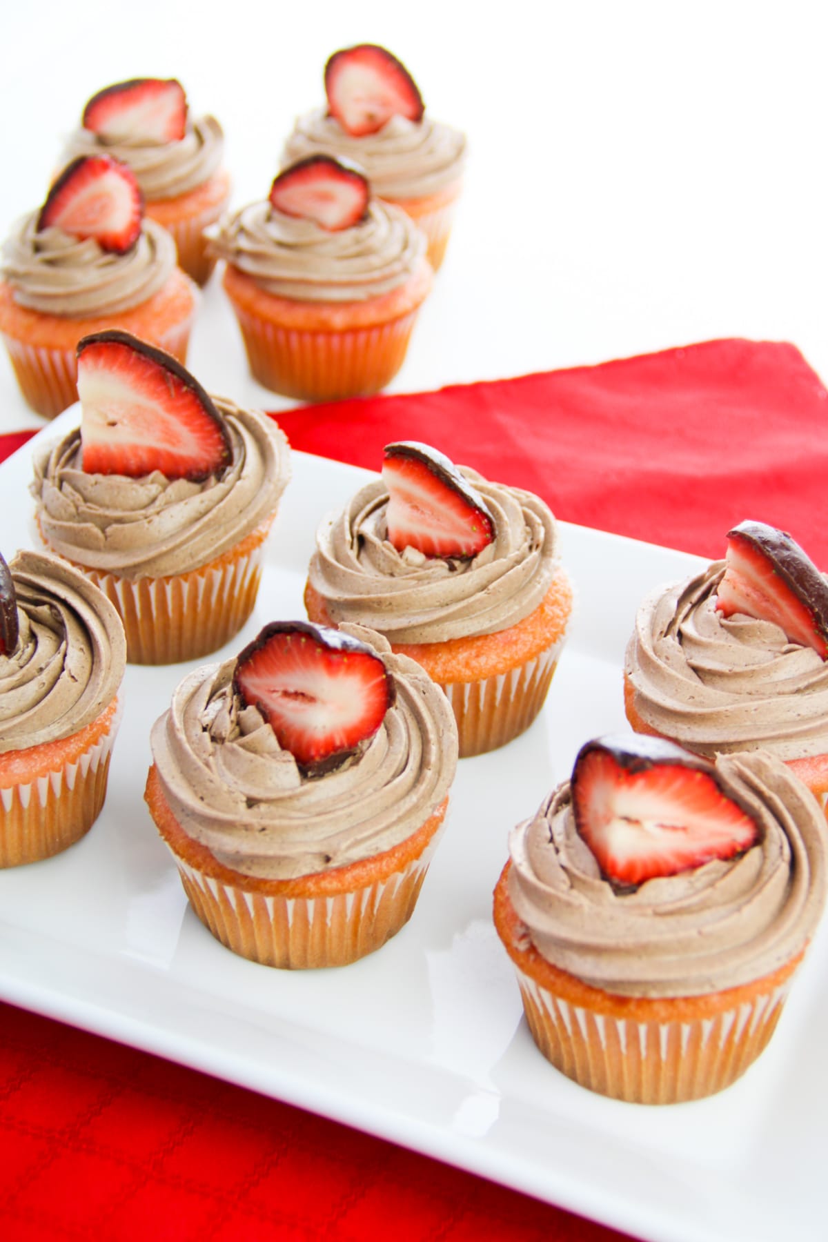 Chocolate Covered Strawberries Cupcakes
