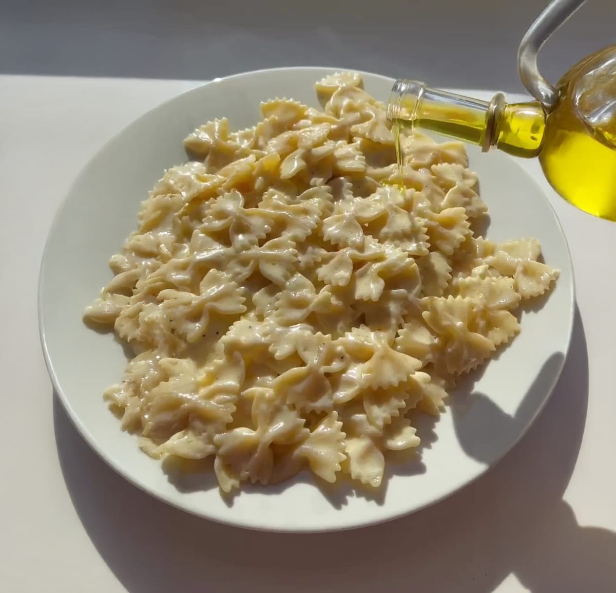 Truffle Mac & Cheese (Bowtie Pasta)