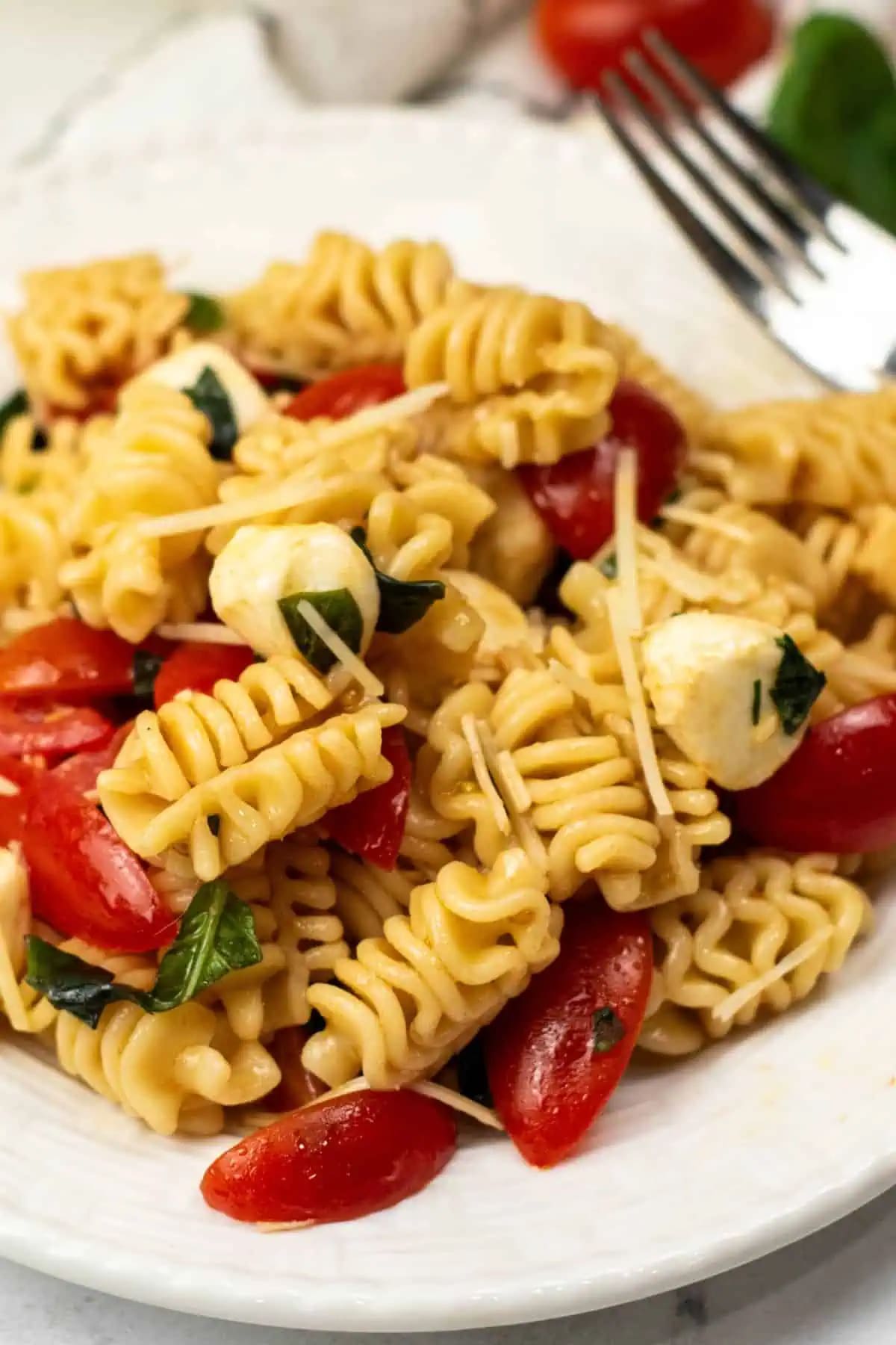 Caprese Balsamic Pasta Salad