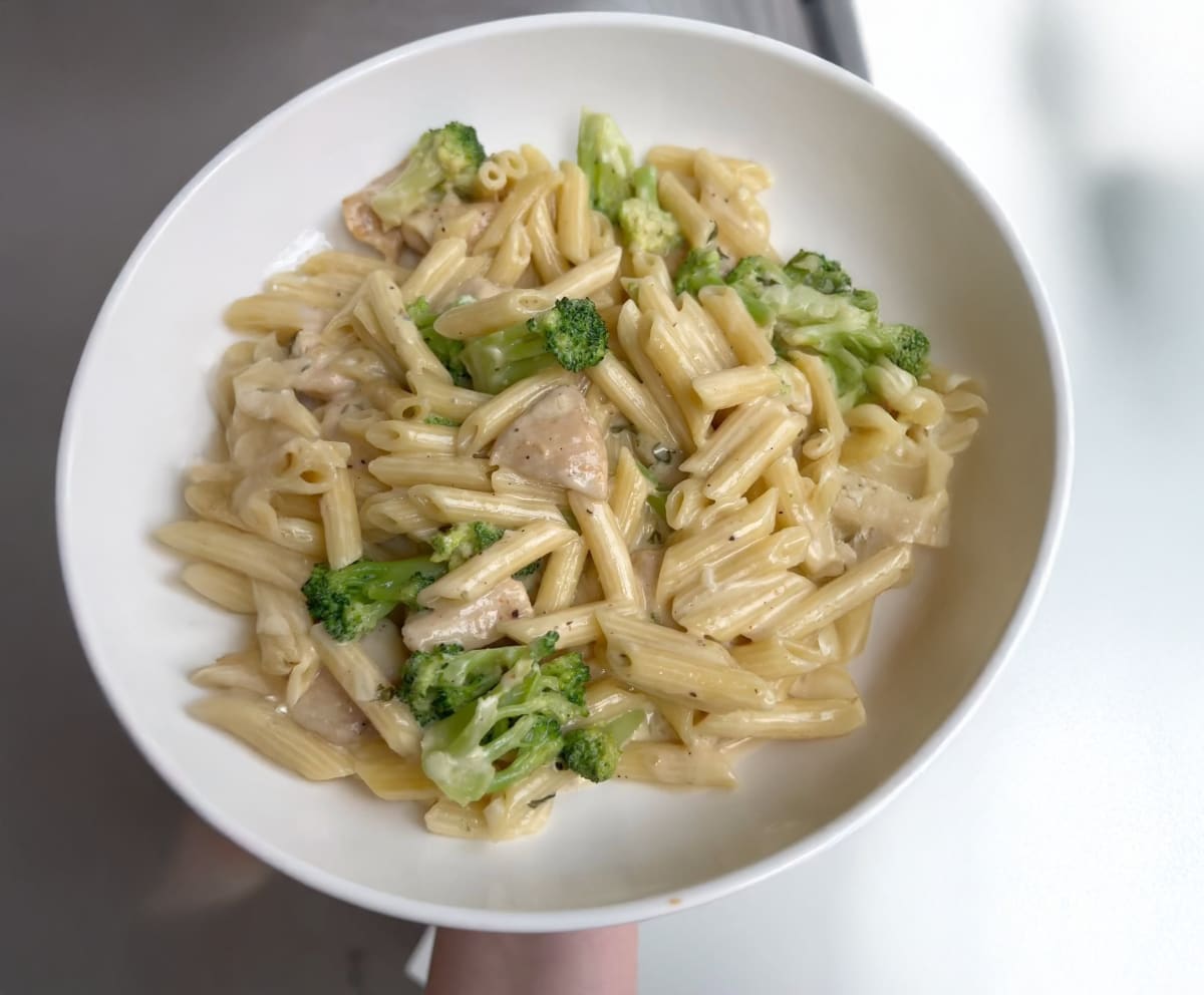 Chicken Broccoli Alfredo Pasta