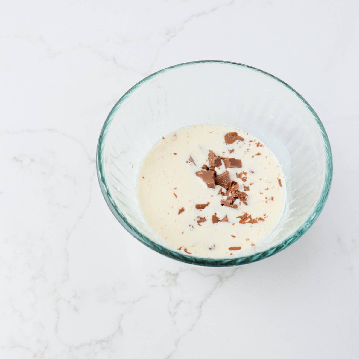 No-Bake Mini Egg Cheesecakes in a Jar