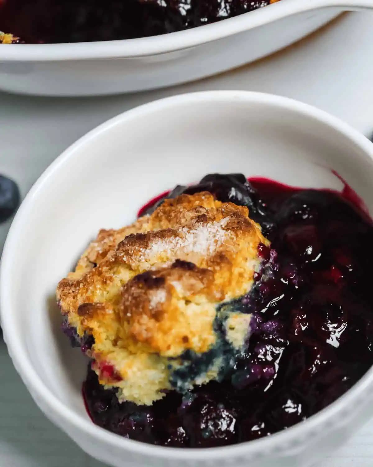 Easy Blueberry Cobbler