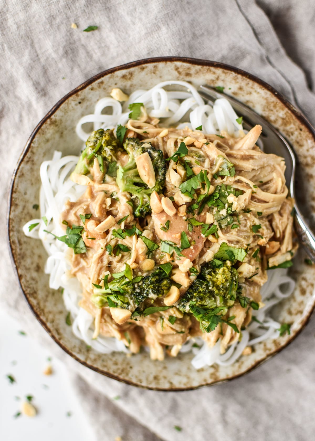 Slow Cooker Peanut Chicken Noodles Meal Prep