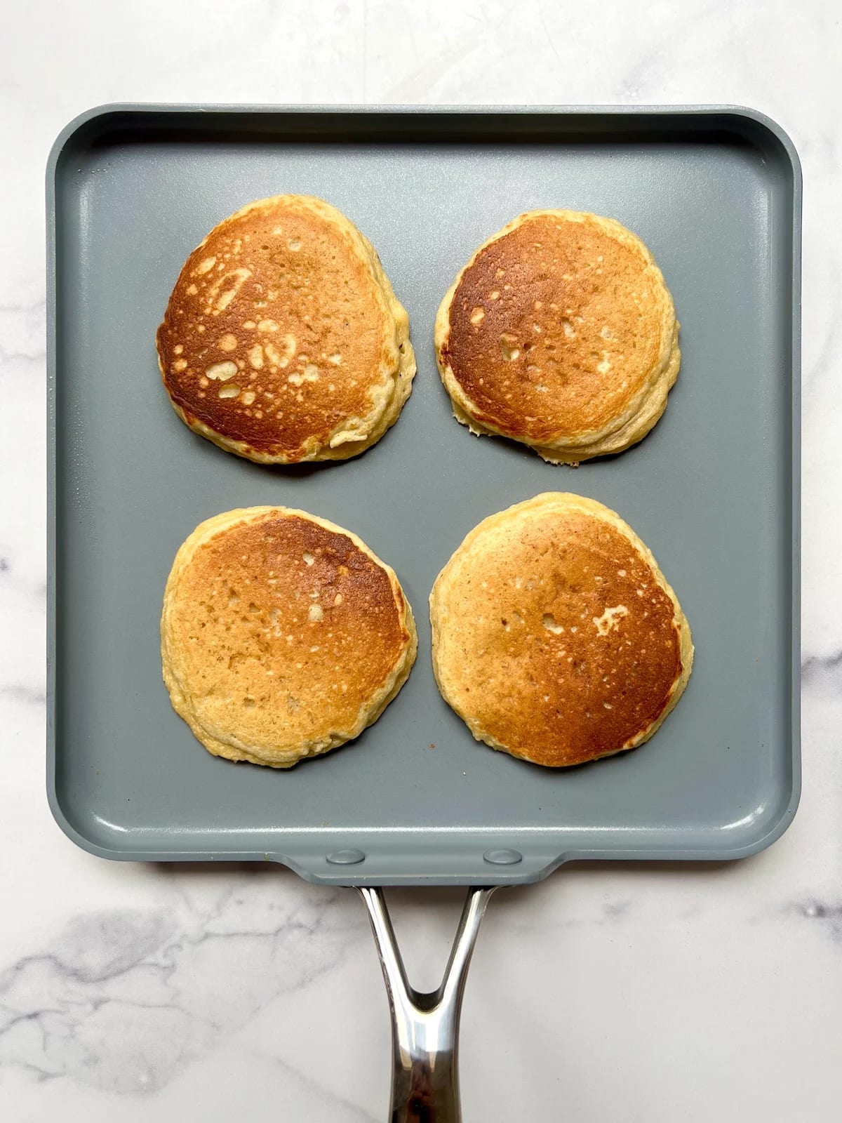 Almond Flour Banana Pancakes 