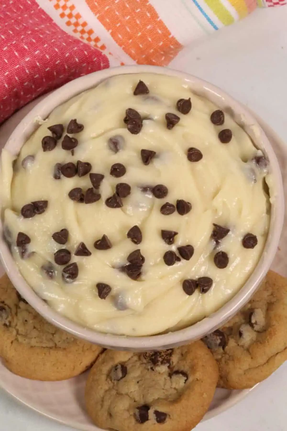 5 Minute Chocolate Chip Dip