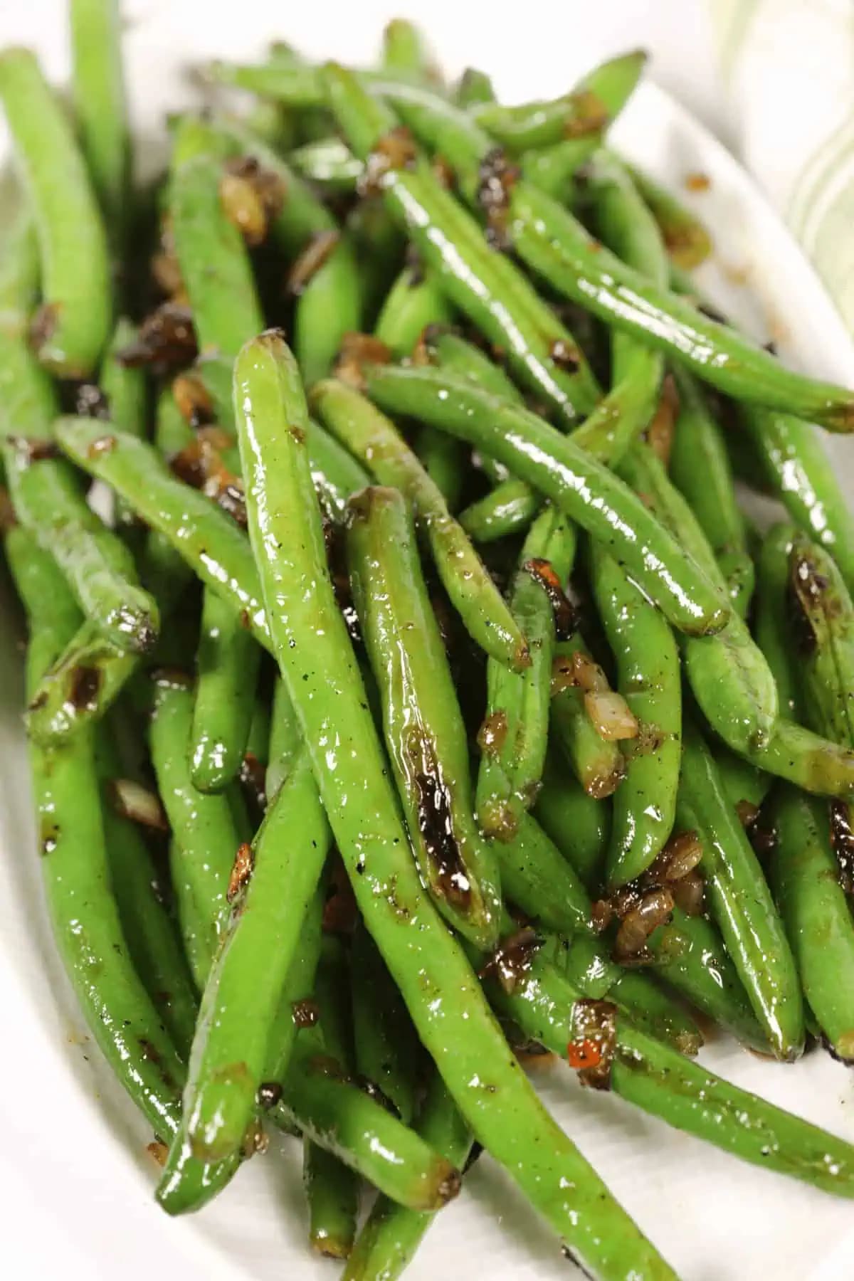 Skillet Sweet and Spicy Green Beans