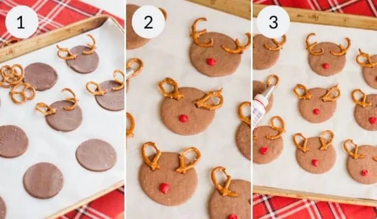 Pretzel Reindeer Cookies