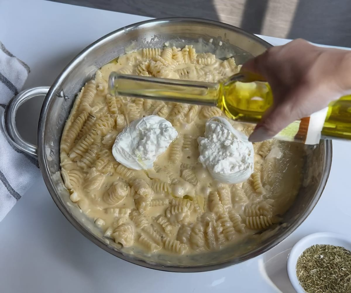 Truffle Mac & Cheese with Burrata