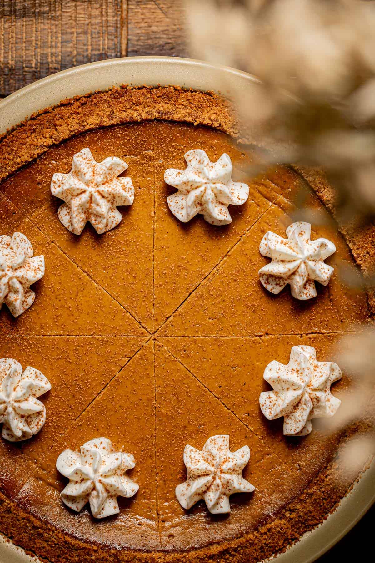Pumpkin Pie with Graham Cracker Crust