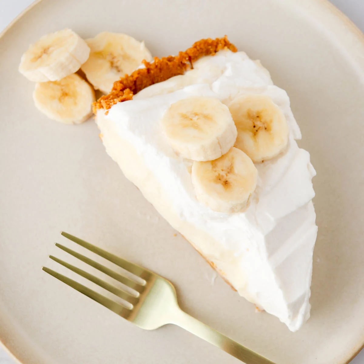 Banana Cream Pie with Graham Cracker Crust