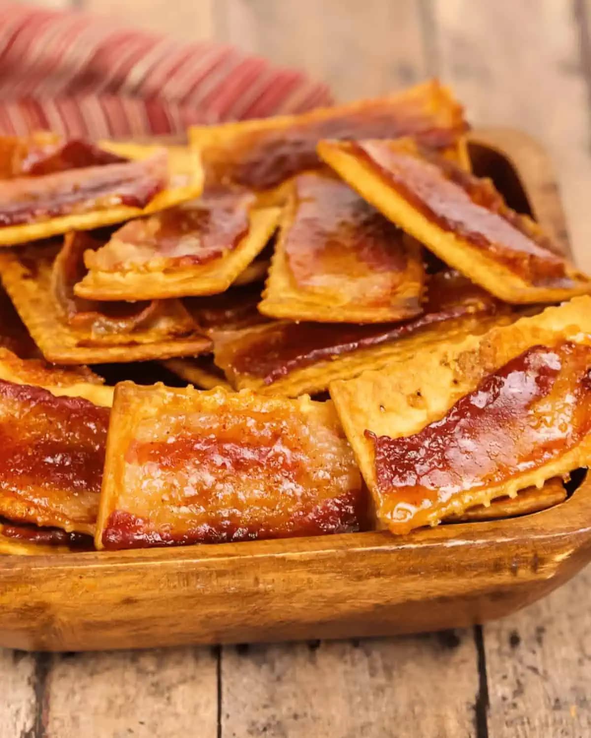 Glazed Bacon Crackers