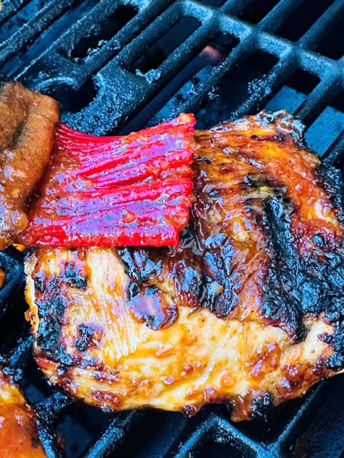 Grilled Barbecue Chicken Thighs