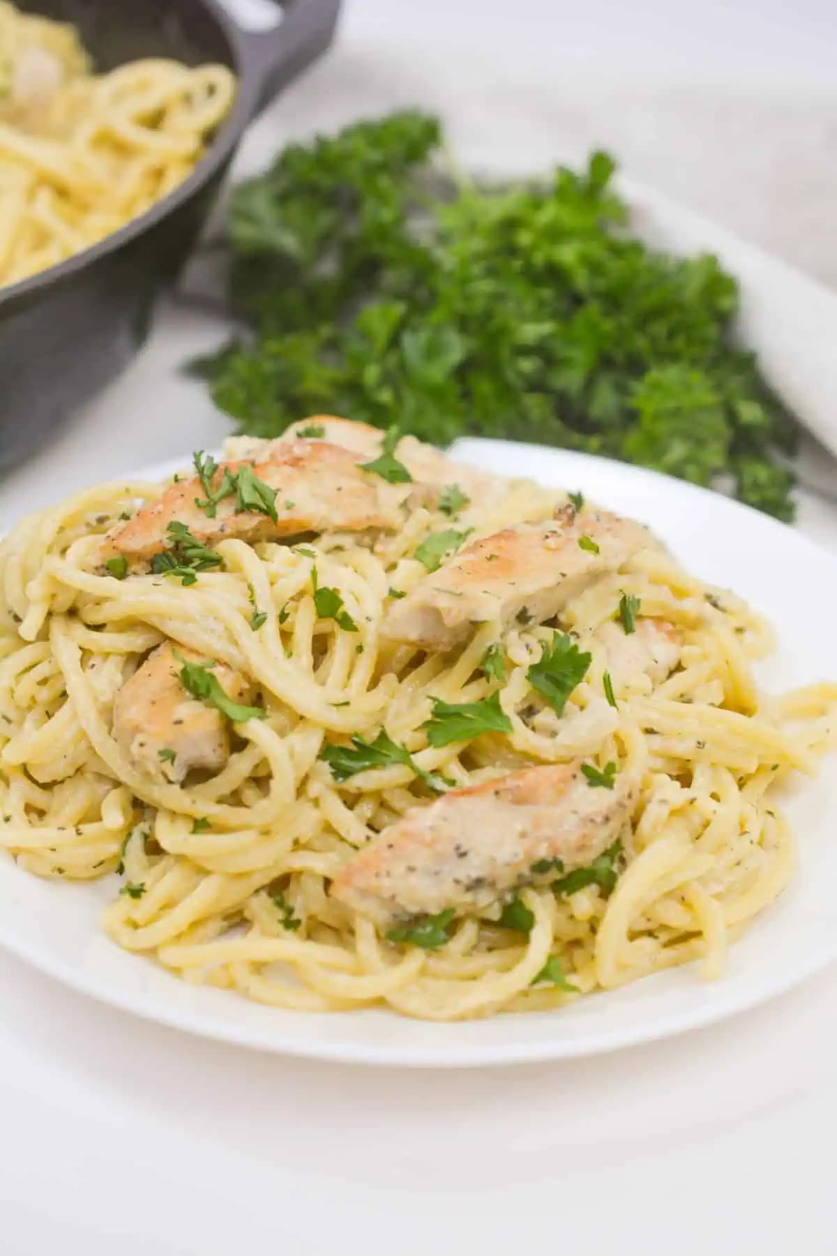 Creamy Chicken Pesto Pasta