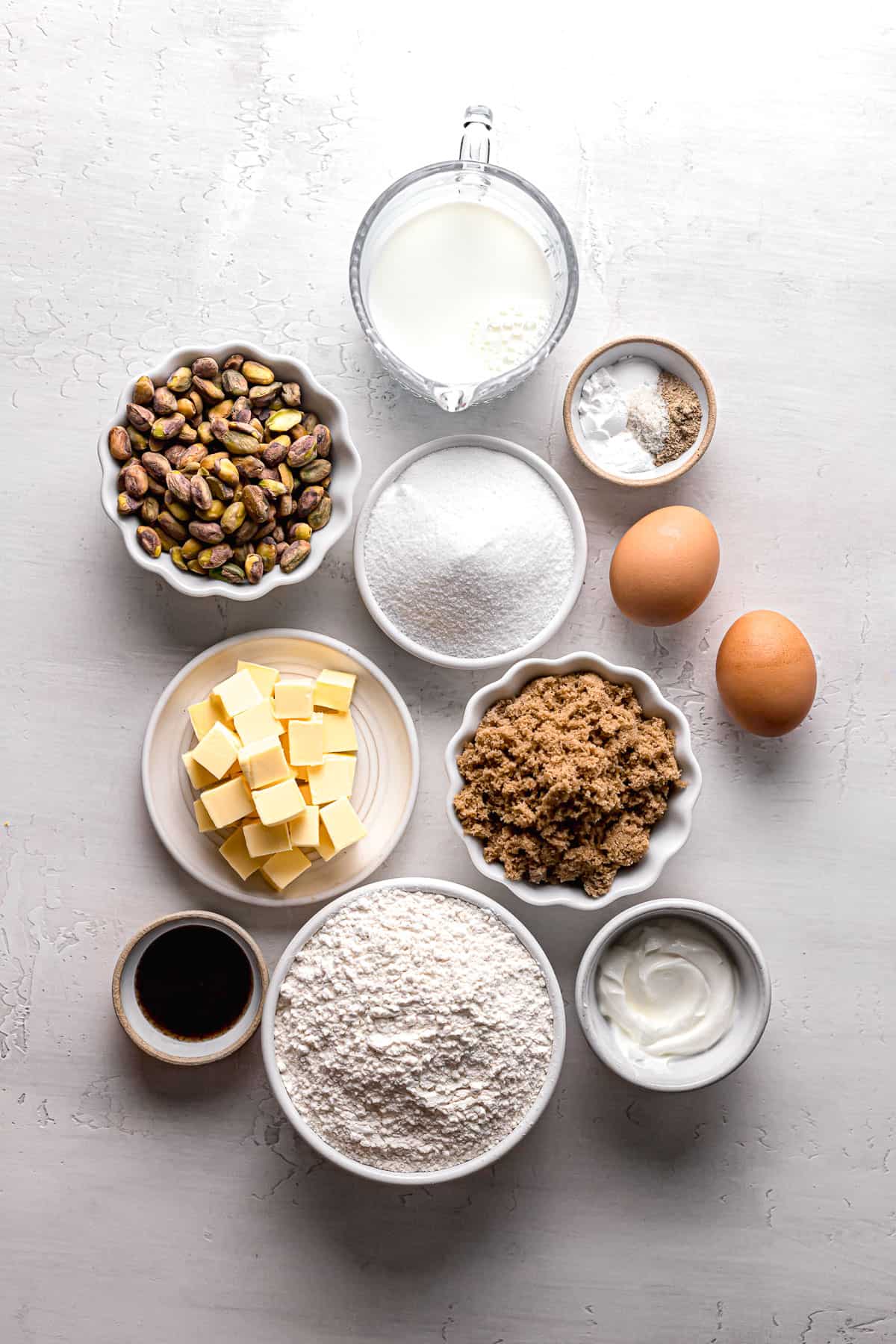 Pistachio Muffins with Oat Streusel