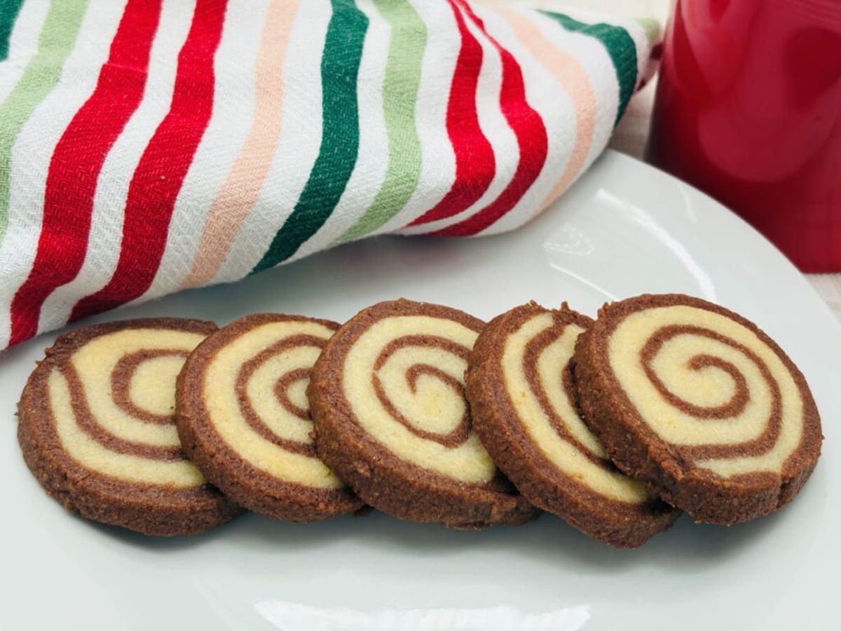 Chocolate Pinwheel Cookie